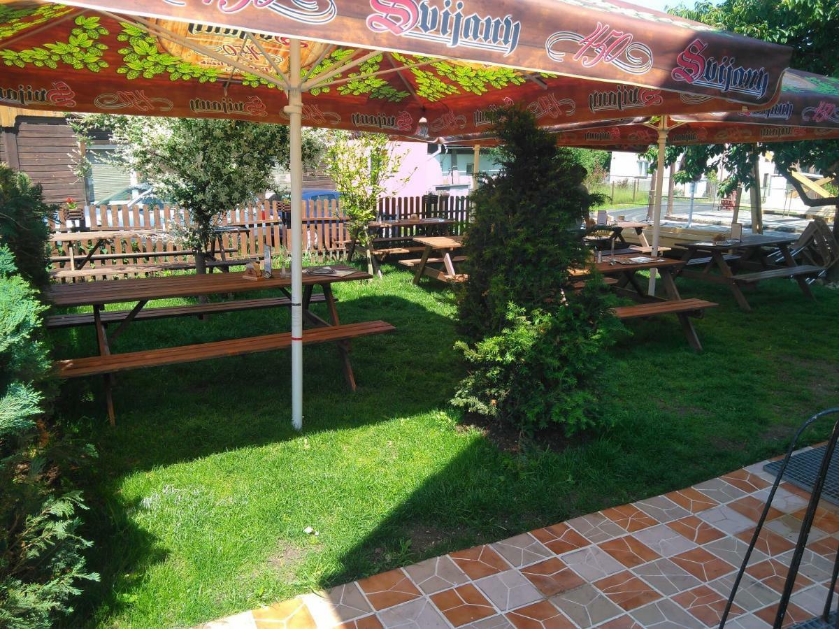 Penzion Drevenka Osecna Dış mekan fotoğraf